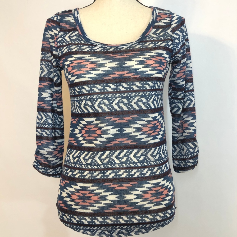 Wallflower Top 3/4 Sleeve Southwestern Aztec Printed Boho Size Medium NEW